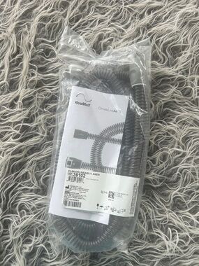 Resmed climate line air 11 39102 hose. Sealed.